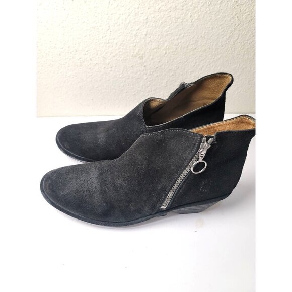Fly London Black Suede Ankle Booties Women's Size 40 Side Zipper - Picture 4 of 13